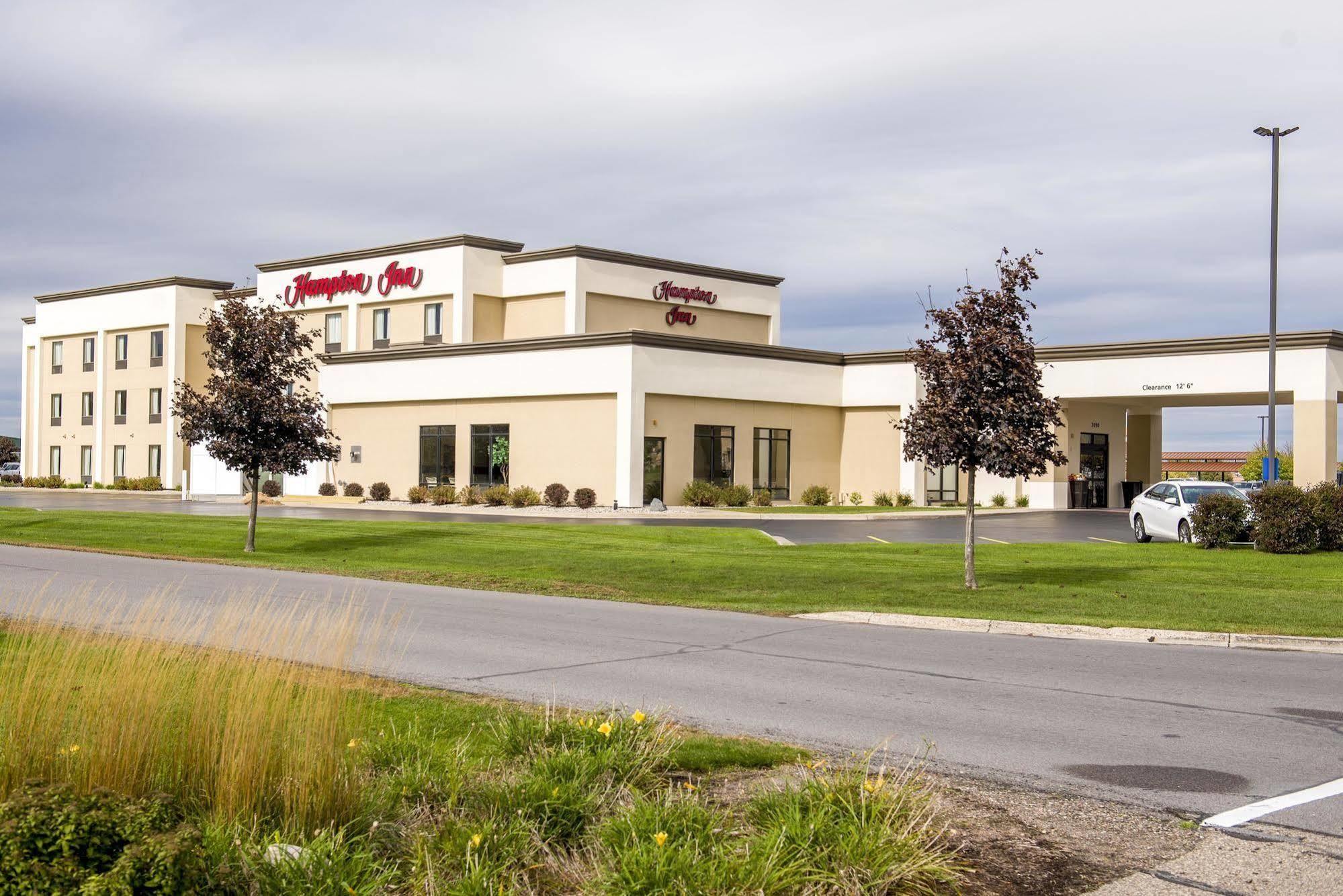 Hampton Inn Plover-Stevens Point Экстерьер фото